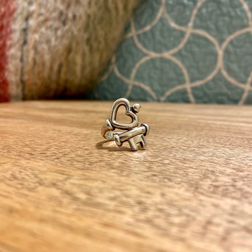 James Avery Key to my Heart Ring